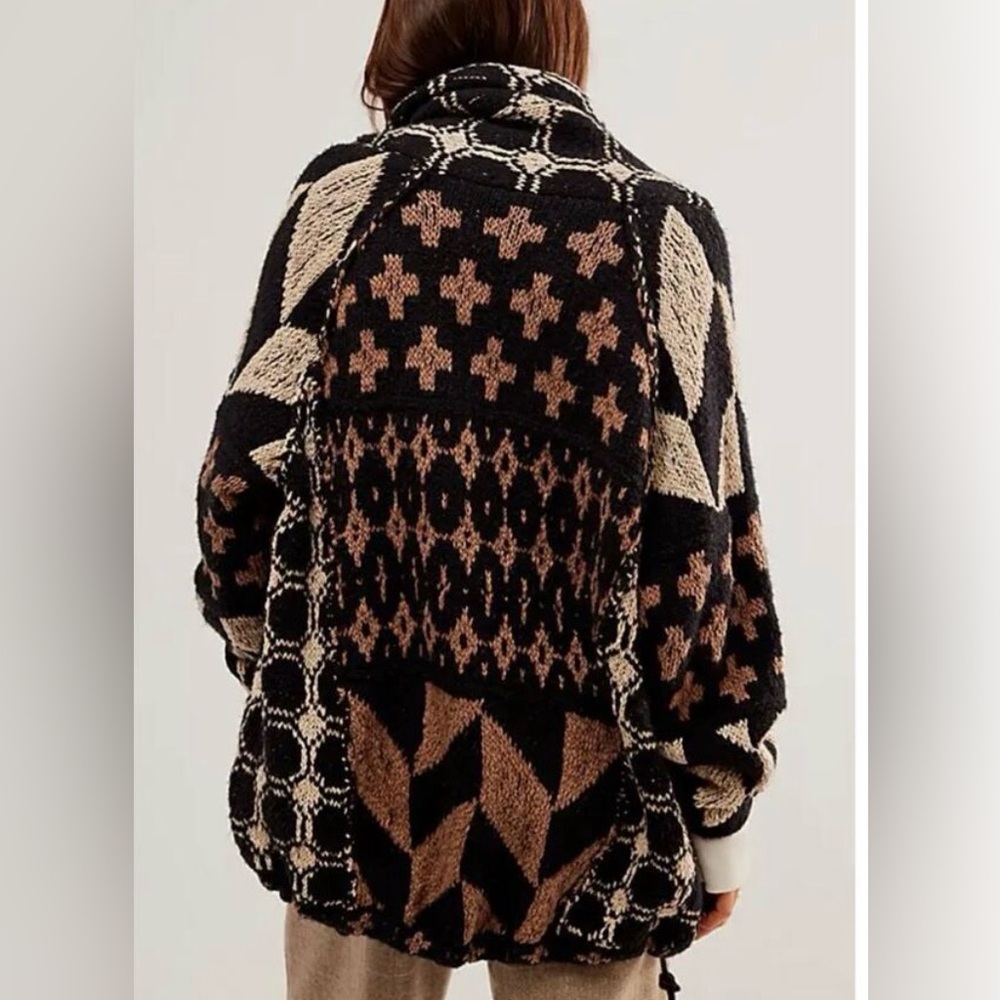 Free People Cardigan Sweater Bright & Optimistic Black Cream Brown Chunky - Picture 2 of 7
